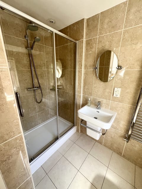 Luxury Double Room, Ensuite | Bathroom