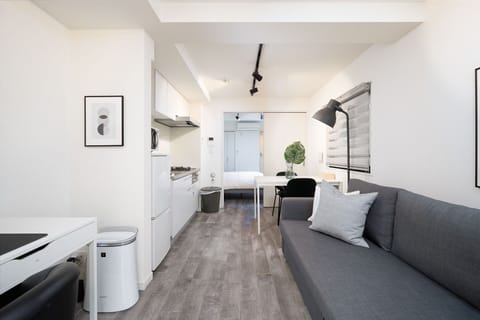 There are a total of 3 rooms. This is room 201. There are 3 units in total. This is room 201.