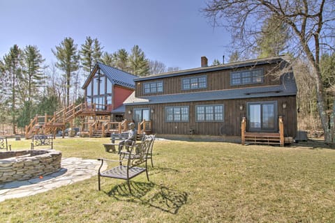 Westminster Vacation Rental | 4BR | 4BA | Stairs Required | 2,500 Sq Ft