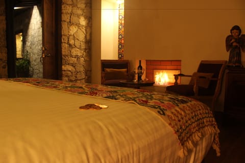 Lover Suite Deluxe | Individually decorated, individually furnished, blackout drapes