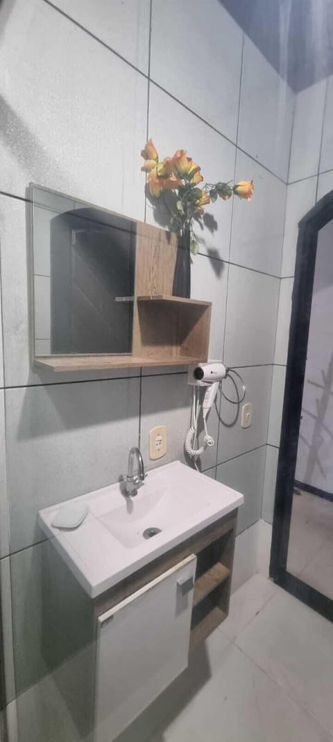 Luxury Quadruple Room | Bathroom | Shower, hair dryer, towels, soap