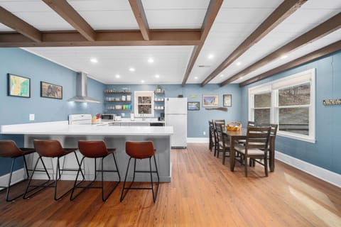 Open kitchen with countertop bar for enteraining