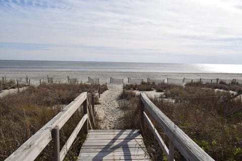 House, 4 Bedrooms | Beach