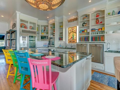 Well equipped kitchen