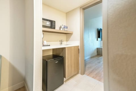 Individually furnished, desk, laptop workspace, blackout drapes