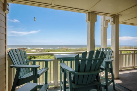Covered Porch / View