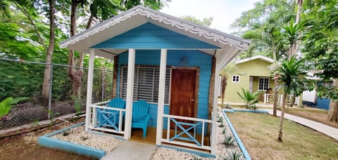 Welcome to Caribbean Blue Private Cottage, located at Bak a Yaad.
