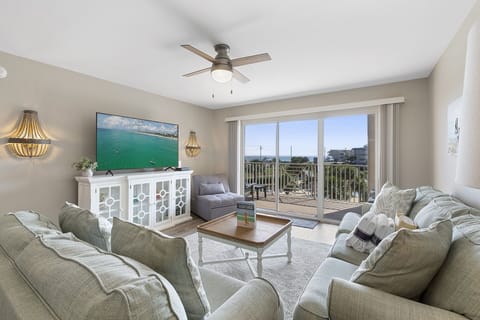 23-Amalfi-Coast-324D-Living