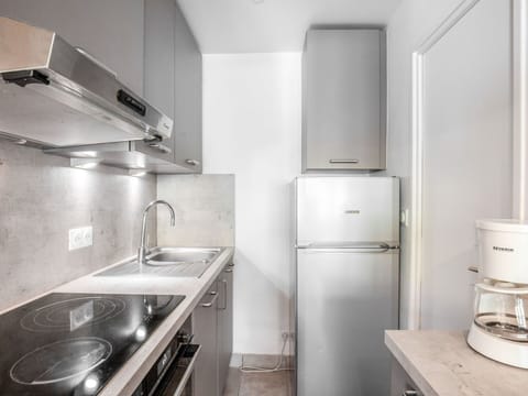 Property, Room, Interior Design, Architecture, Kitchen, House, Countertop, Floor, Major Appliance, Cabinetry