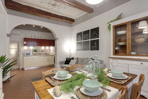 Apartment, 1 Bedroom | In-room dining