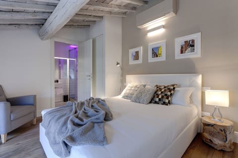 Apartment, 2 Bedrooms | Free WiFi, bed sheets