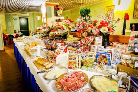 Free daily local cuisine breakfast