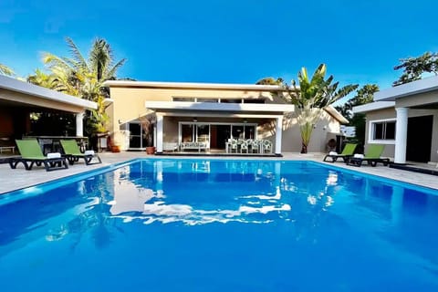 Welcome to✨CASA COCO-OASIS✨Ravine, Superior 6 Master @ Casa Linda