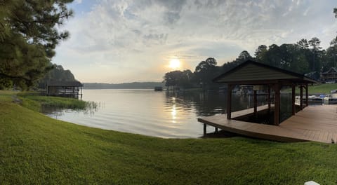 Waterfront property for family and fur-babies 