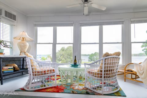 Panoramic views of beautiful Lake Powell