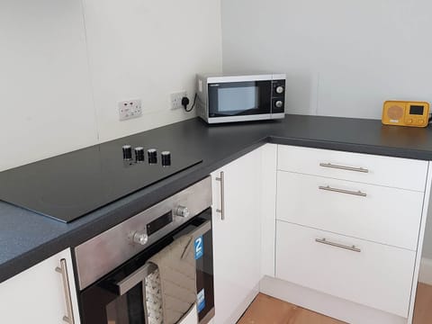 Kitchen | Black Isle Holiday Apartments -The Red Kite - Black Isle Holiday Apartments, Avoch