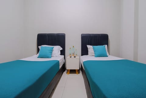 Standard Twin Room | Free WiFi