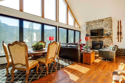 Alma Vacation Rental | 3BR + Loft | 2.5BA | 2 Stories | 3,200 Sq Ft