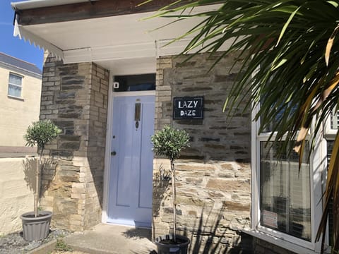 Welcome to Lazy Daze :)