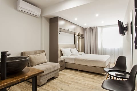 Superior Studio (5) | Soundproofing, free WiFi, bed sheets
