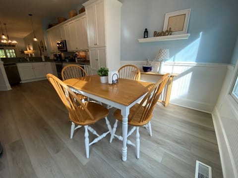 Kitchen dining for four