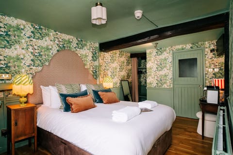 Traditional Double Room, Ensuite (Hound)