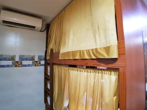 Standard Shared Dormitory | Air conditioning