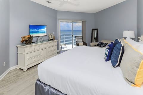 King Bed with a View