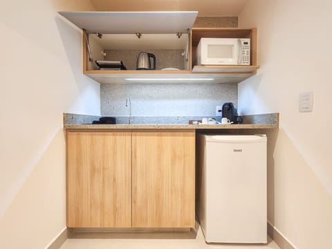 Studio | Private kitchen | Mini-fridge