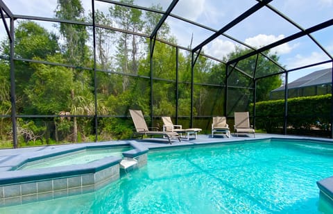 Private Pool 