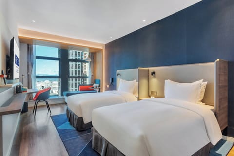 Standard Room, 2 Twin Beds (Extra Floor Space) | In-room safe, desk, soundproofing, iron/ironing board
