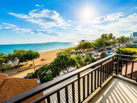 Family Suite, 2 Bedrooms | Terrace/patio