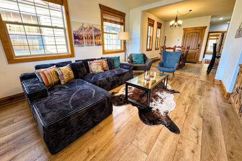 Enjoy your time in Teton Valley staying in this beautiful condo — the perfect basecamp for any group!