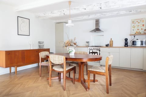 Duplex | Private kitchen | Electric kettle