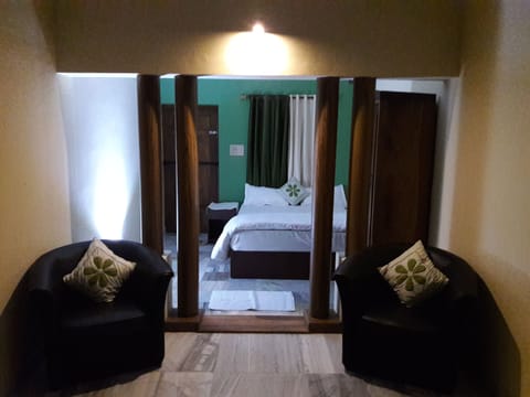House, 2 Bedrooms, Balcony, Garden View | 2 bedrooms, iron/ironing board