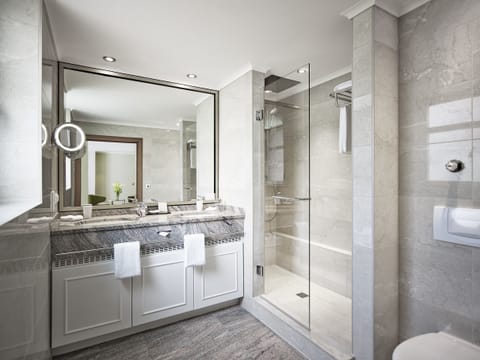 Suite, 1 Bedroom, Garden View | Bathroom | Shower, free toiletries, hair dryer, bathrobes