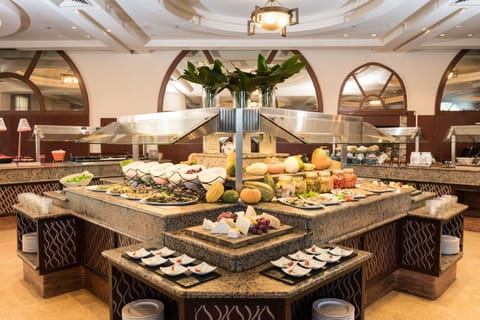 Daily buffet breakfast for a fee