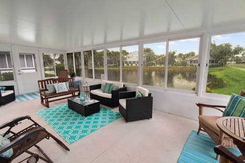 Sea Colony Palm Coast - Florida Room / Canal View