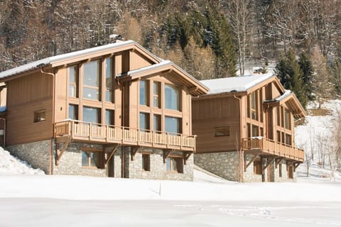Holiday Home Exterior [winter]