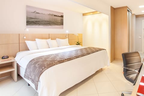 Superior Double Room, 1 King Bed, Non Smoking | Hypo-allergenic bedding, minibar, in-room safe, desk