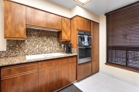 Well-equipped kitchen