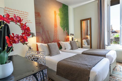 Premium bedding, in-room safe, desk, soundproofing