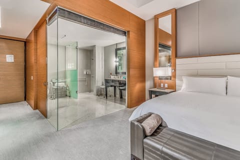 Deluxe Double Room, 2 Double Beds | Premium bedding, down comforters, pillowtop beds, minibar