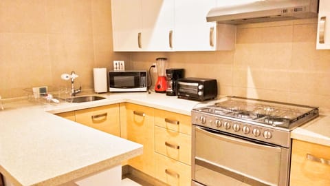 Fully equipped kitchen