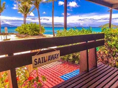 Beachfront Paradise!