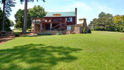 Backside of cabin facing lake 
