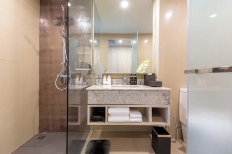 In-room safe, free WiFi