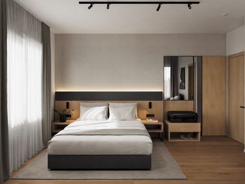 Minibar, in-room safe, desk, free WiFi