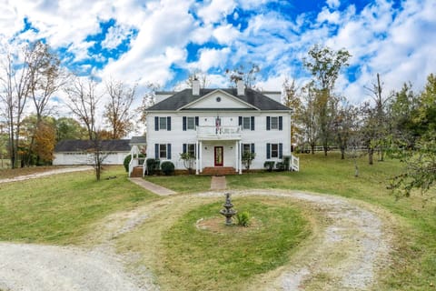 Imagine your friends and family taking over this property