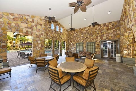 Condo, 3 Bedrooms | Dining